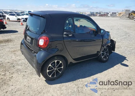 2016 Smart Fortwo z USA, uszkodzony, nr VIN WMEFJ5DAXGK067471